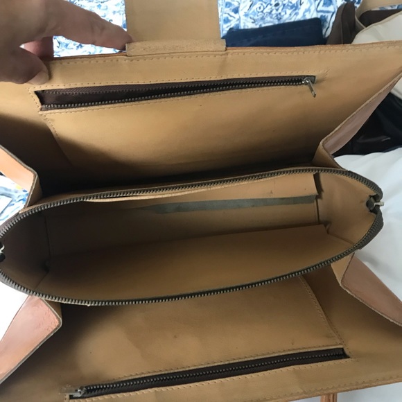 Vintage hand crafted leather/hide bag - Picture 7 of 7